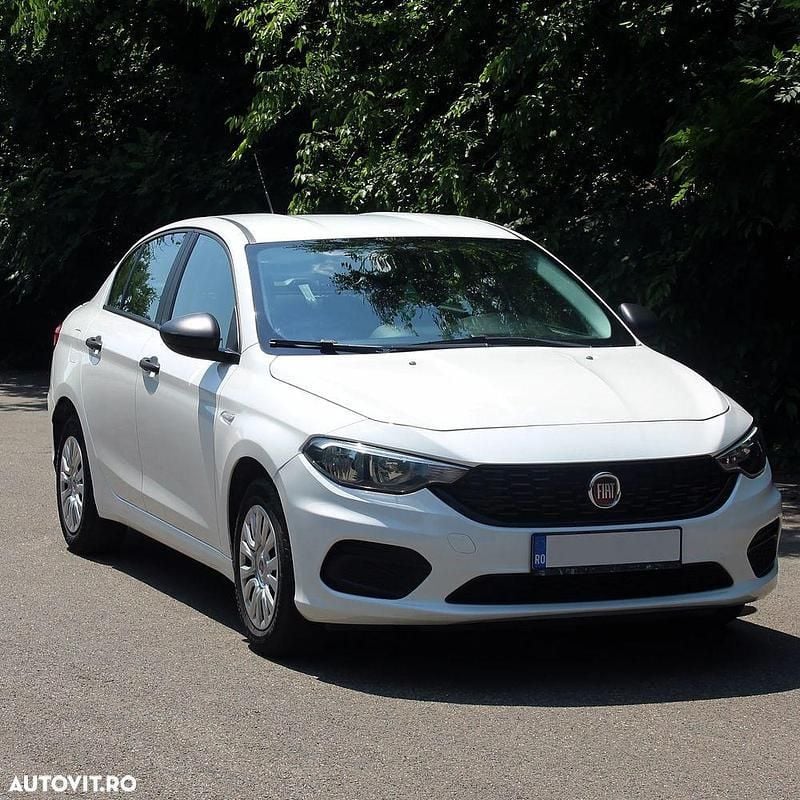 Alb Utilizat 2019 Fiat Tipo Berlinǎ | 5.950 EUR (Preț OK) - Imagine 1/4