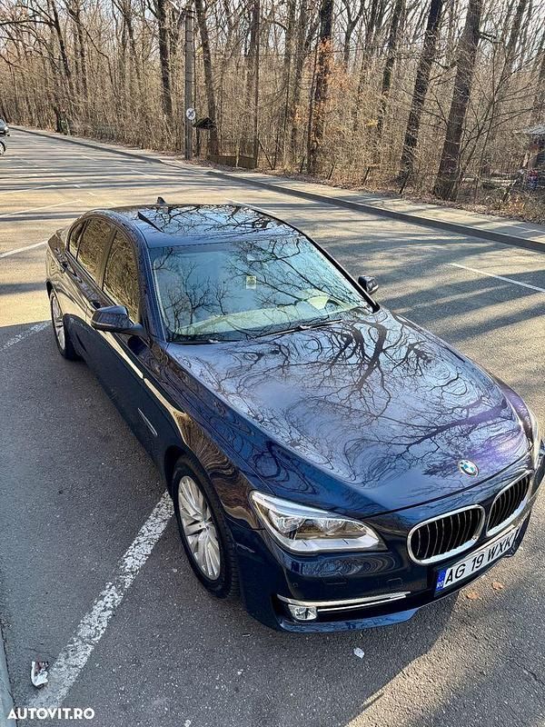 Albastru Utilizat 2014 BMW 740 Comfort Edition Berlinǎ | 16.990 EUR - Imagine 1/4