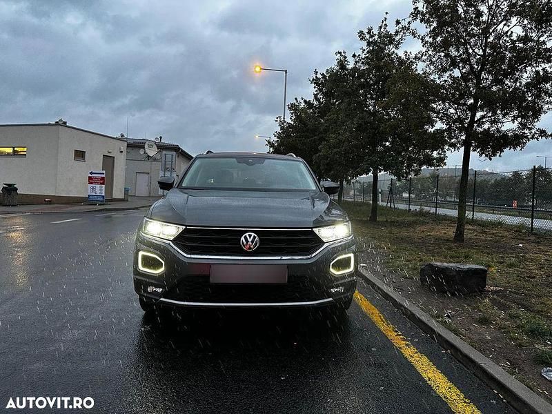 Culoaregri Utilizat 2019 VW T-Roc Style SUV | 17.900 EUR (Preț OK) - Imagine 1/4