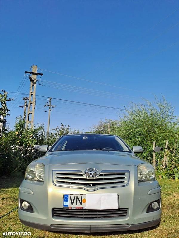 Culoaregri Utilizat 2007 Toyota Avensis Comfort Berlinǎ | 3.500 EUR - Imagine 1/4
