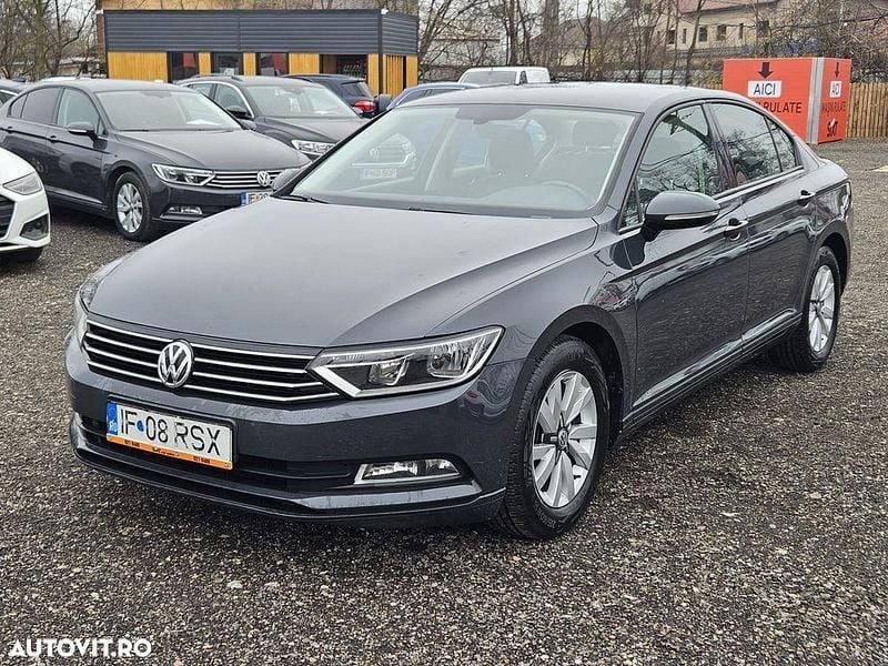 Second-hand VW Passat Trendline 150 CP (110 kW) 2017 Culoaregri Berlinǎ