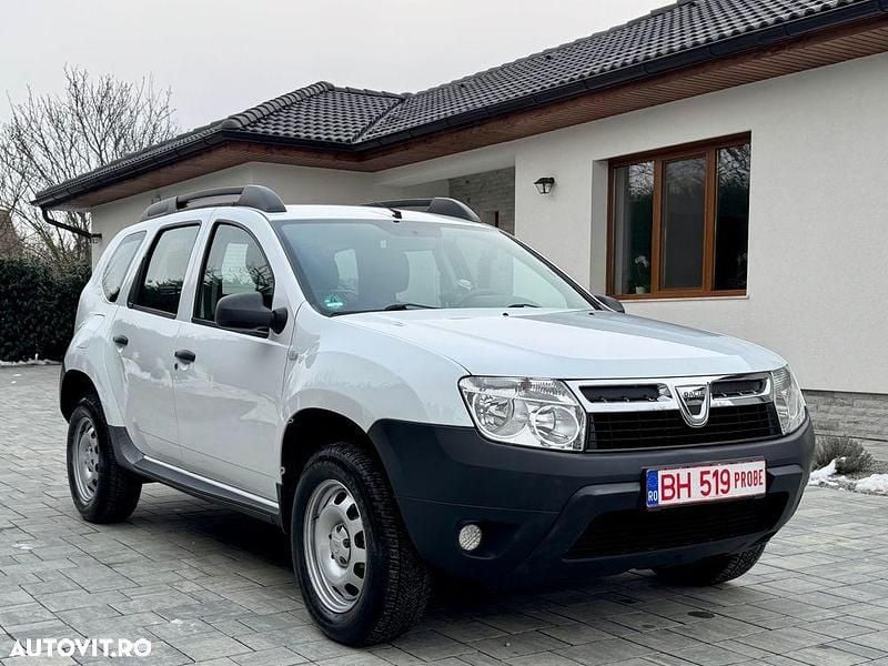 Second-hand Dacia Duster Prestige 105 CP (77 kW) 2012 Culoarealb SUV