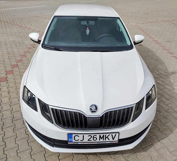 Utilizat 2018 Skoda Octavia Berlinǎ | 9.000 EUR (Super Preț) - Imagine 1/4