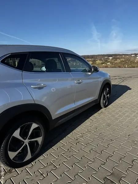 Second-hand Hyundai Tucson 116 CP (85 kW) 2016 Gri SUV