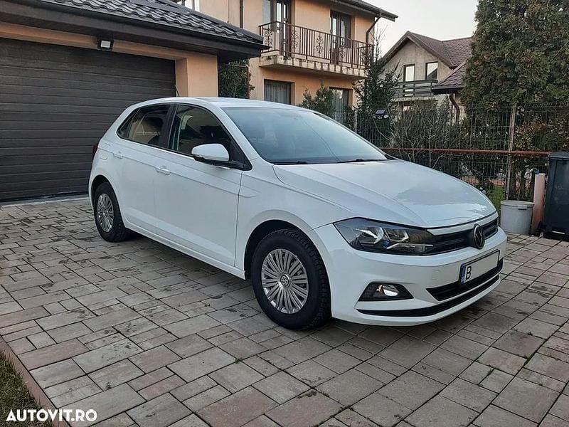 Second-hand VW Polo Trendline 80 CP (58 kW) 2022 Culoarealb Hatchback