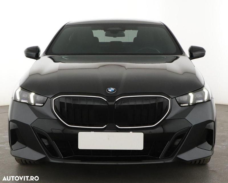 Second-hand BMW 540 303 CP (222 kW) 2025 Culoarenegru Berlinǎ