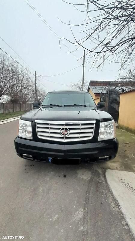 Culoarenegru Utilizat 2004 Cadillac Escalade SUV | 18.000 EUR - Imagine 1/4