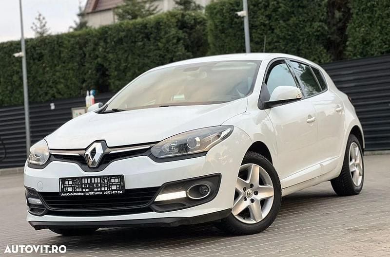 Culoaregri Utilizat 2015 Renault Mégane III Expression Hatchback | 5.500 EUR (Preț bun) - Imagine 1/4