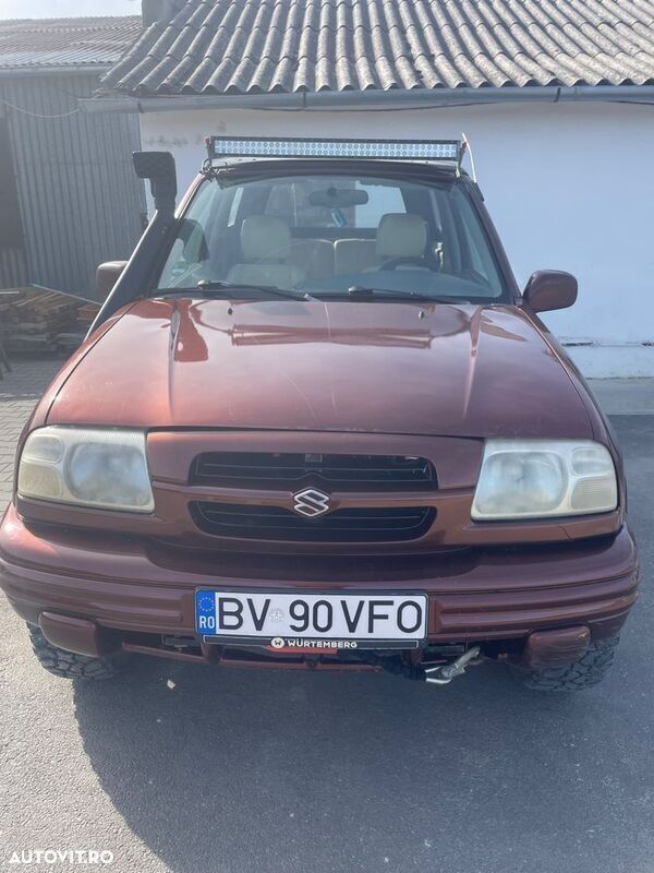 Maro Utilizat 2001 Suzuki Grand Vitara SUV | 3.699 EUR - Imagine 1/4
