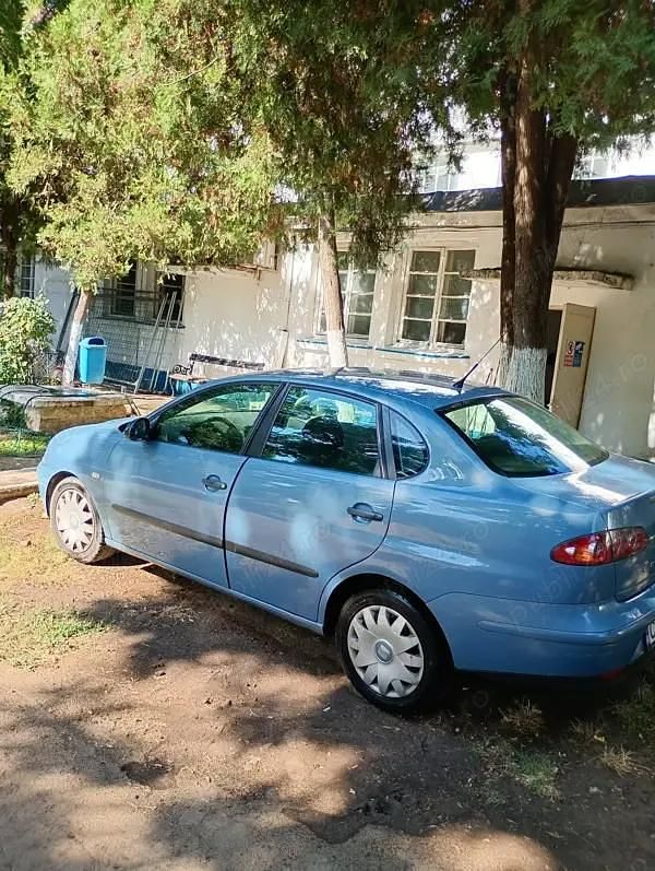 Utilizat 2008 Seat Cordoba Hatchback | 1.700 EUR - Imagine 1/4