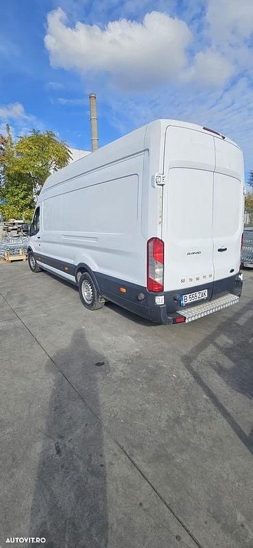 Second-hand Ford Transit 125 CP (91 kW) 2016 Culoarealb Monovolum
