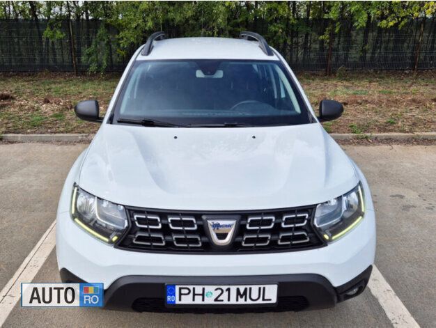 Alb Utilizat 2017 Dacia Duster SUV | 9.370 EUR (Preț OK) - Imagine 1/4