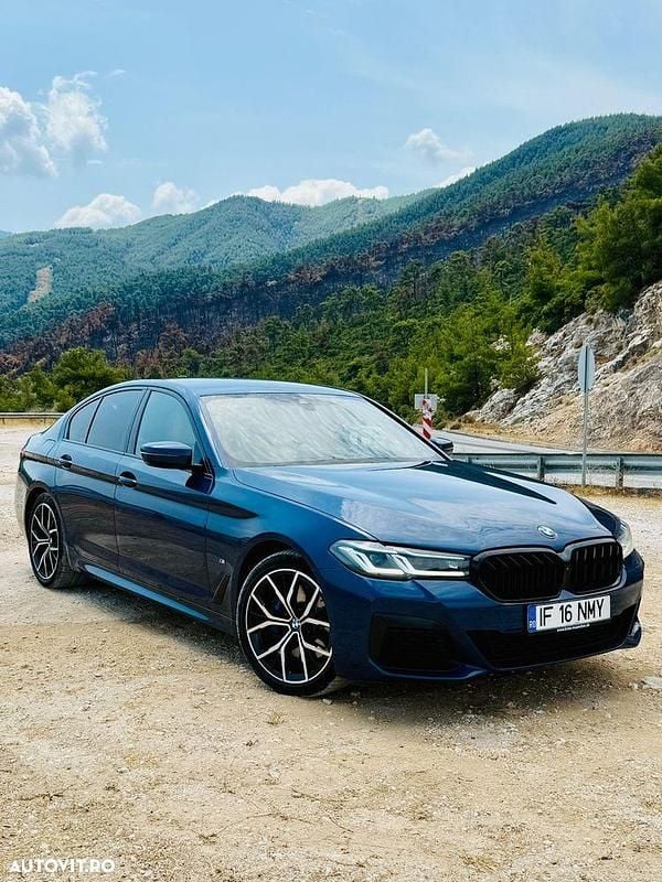 Culoarealbastru Utilizat 2020 BMW 530e M Sport Berlinǎ | 32.000 EUR (Preț OK) - Imagine 1/4