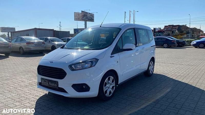 Culoarealb Utilizat 2020 Ford Tourneo Courier Monovolum | 13.799 EUR (Scump) - Imagine 1/4