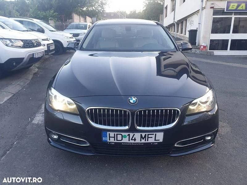 Second-hand BMW 525 Luxury Line 218 CP (160 kW) 2016 Culoaregri Berlinǎ