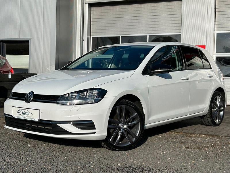 Utilizat 2020 VW Golf VII IQ Drive | 17.525 EUR (Scump) - Imagine 1/1