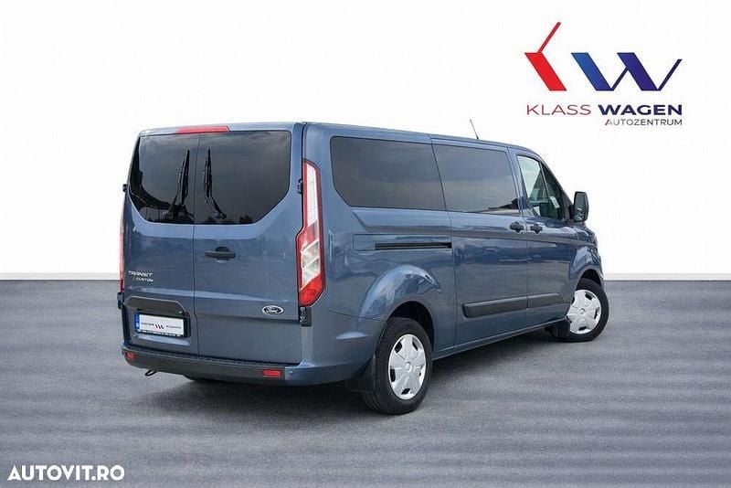 Second-hand Ford Transit Custom Trend 130 CP (95 kW) 2022 Culoarealbastru Monovolum