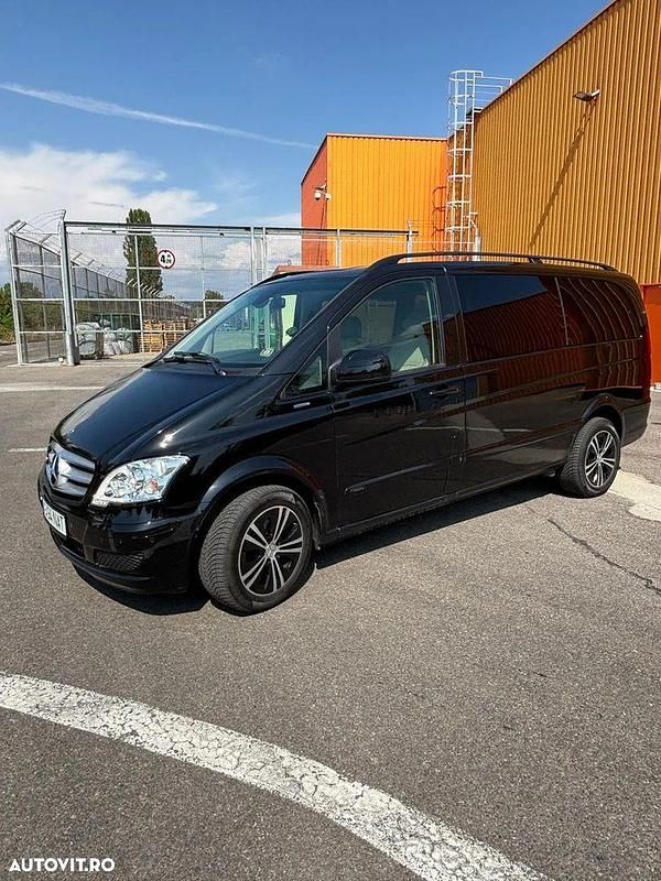 Second-hand Mercedes Viano 163 CP (119 kW) 2012 Culoarenegru Monovolum