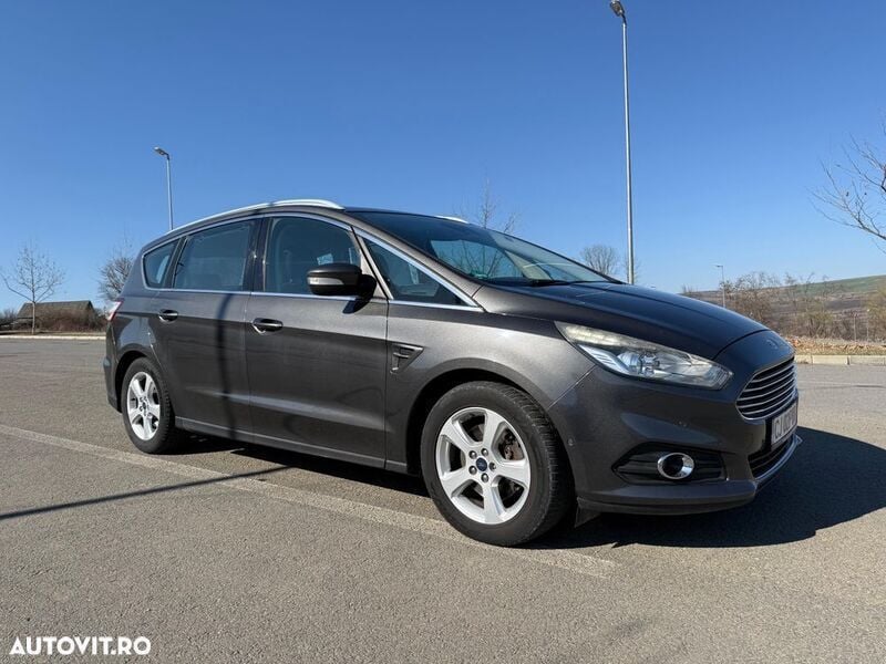 Gri Utilizat 2016 Ford S-MAX Titanium Monovolum | 8.990 EUR (Preț OK) - Imagine 1/4