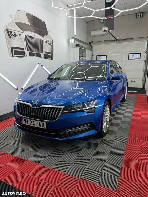 Albastru Utilizat 2020 Skoda Superb Style Berlinǎ | 17.490 EUR (Puțin scump) - Imagine 1/4