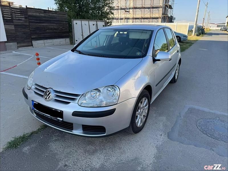 Gri Utilizat 2004 VW Golf V Berlinǎ | 2.950 EUR (Preț OK) - Imagine 1/4