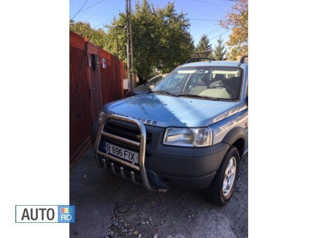 Second-hand Land Rover Freelander 126 CP (92 kW) 2002 Albastru marin SUV