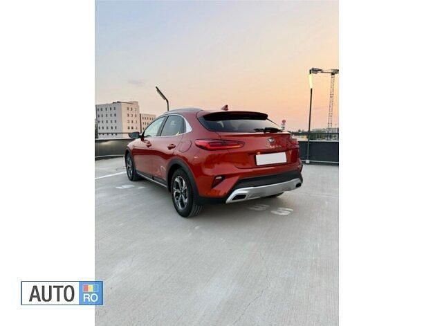 Second-hand Kia Ceed 140 CP (102 kW) 2020 Portocaliu Hatchback