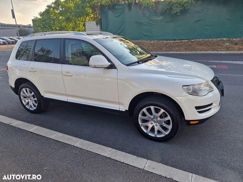 Alb Utilizat 2009 VW Touareg SUV | 8.500 EUR (Preț OK) - Imagine 1/4