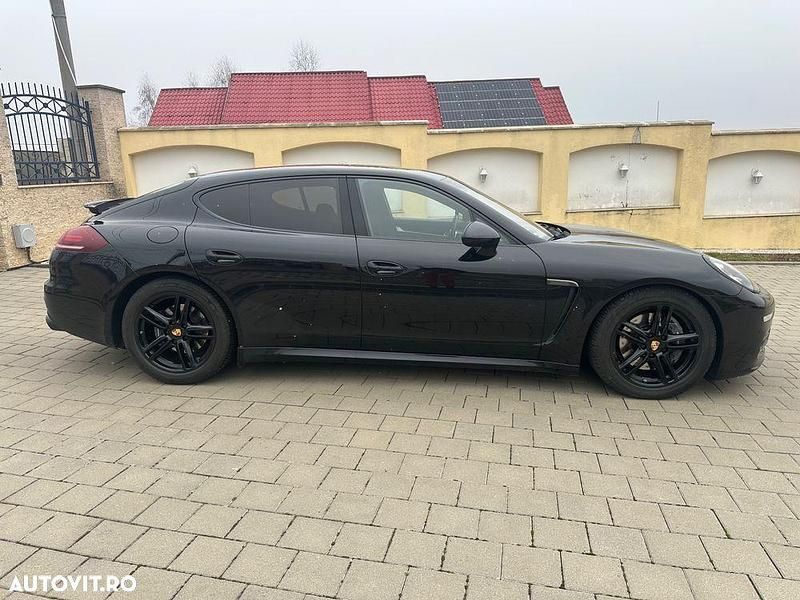 Second-hand Porsche Panamera 300 CP (220 kW) 2014 Culoarenegru Berlinǎ