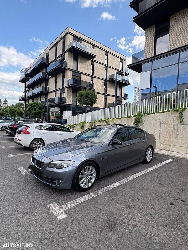 Gri Utilizat 2010 BMW 520 Luxury Line Berlinǎ | 9.800 EUR (Puțin scump) - Imagine 1/4