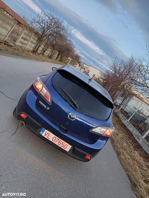 Albastru Utilizat 2010 Mazda 3 | 3.300 EUR (Super Preț) - Imagine 1/4