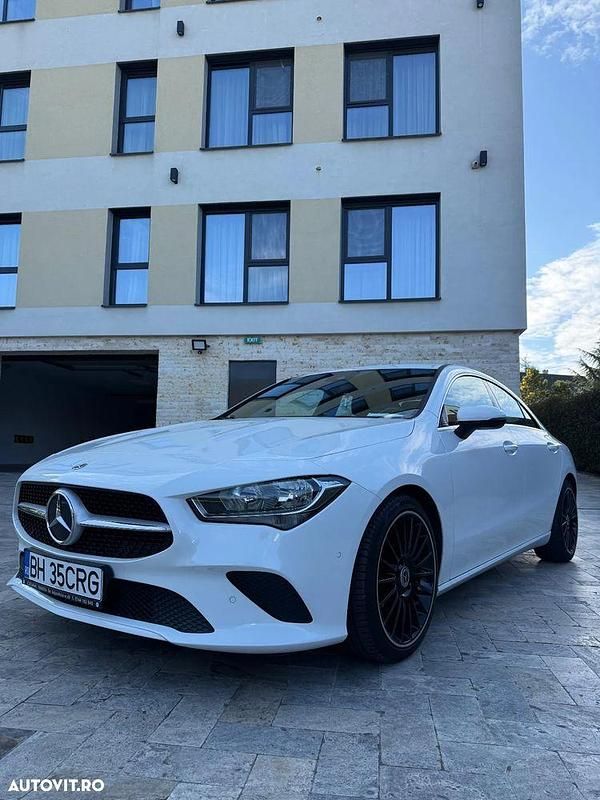 Alb Utilizat 2021 Mercedes CLA180 Berlinǎ | 18.790 EUR (Super Preț) - Imagine 1/4