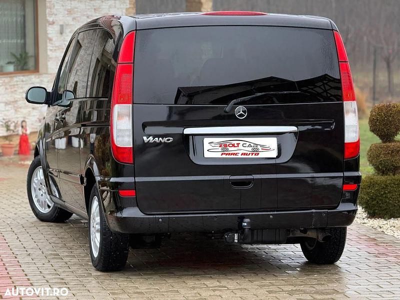 Second-hand Mercedes Viano 110 CP (80 kW) 2009 Culoarenegru Monovolum