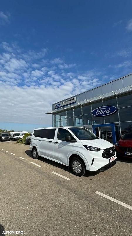 Culoarealb Nouă 2025 Ford Transit Custom Monovolum | 39.809 EUR - Imagine 1/4