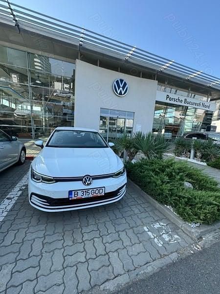 Alb Utilizat 2021 VW Golf VIII Hatchback | 15.900 EUR (Preț OK) - Imagine 1/4