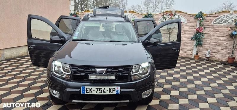 Second-hand Dacia Duster Prestige 125 CP (91 kW) 2017 Culoaregri SUV