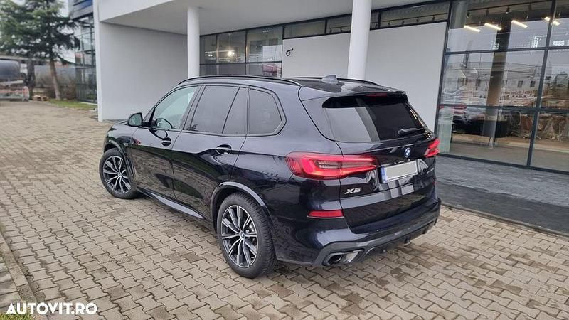 Second-hand BMW X5 Comfort Edition 394 CP (289 kW) 2023 Culoarenegru SUV
