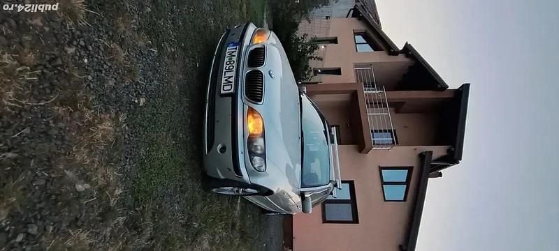 Utilizat 2003 BMW 318 Break | 1.750 EUR (Preț bun) - Imagine 1/4