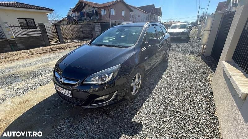 Second-hand Opel Astra 130 CP (95 kW) 2013 Culoarenegru Break
