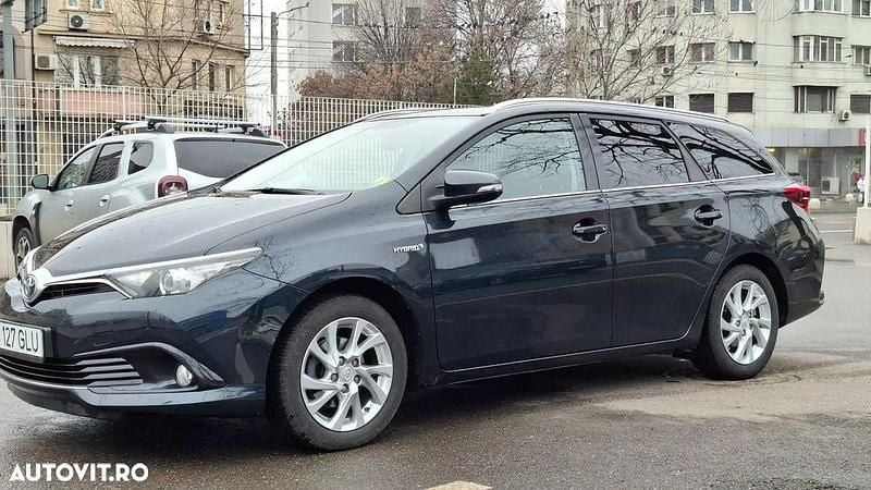 Second-hand Toyota Auris Hybrid Sol 136 CP (100 kW) 2016 Culoaregri Break