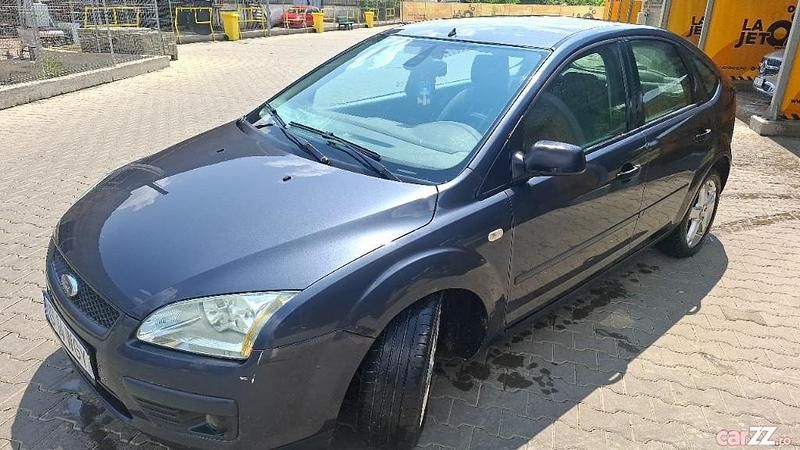 Second-hand 2006 Ford Focus Hatchback | 1.999 EUR (Preț OK) - Imagine 1/4