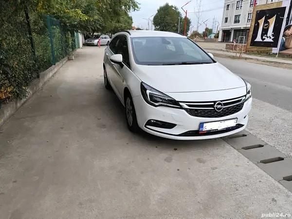 Utilizat 2017 Opel Astra Break | 4.000 EUR (Super Preț) - Imagine 1/4
