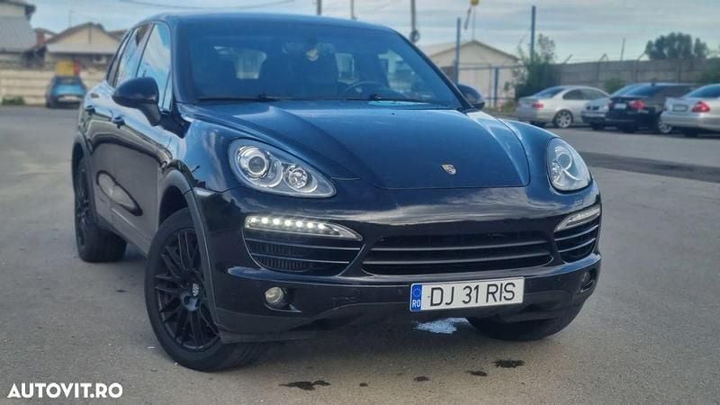 Culoarenegru Utilizat 2012 Porsche Cayenne SUV | 15.500 EUR (Super Preț) - Imagine 1/4