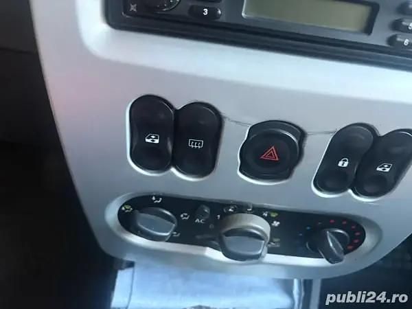 Utilizat 2011 Dacia Logan Berlinǎ | 2.250 EUR (Preț OK) - Imagine 1/4