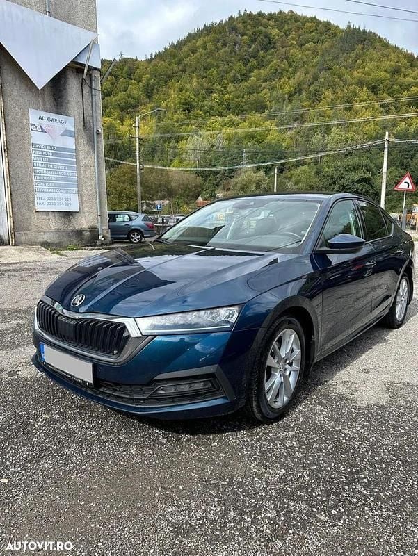 Culoarealbastru Utilizat 2020 Skoda Octavia Break | 16.500 EUR (Scump) - Imagine 1/4