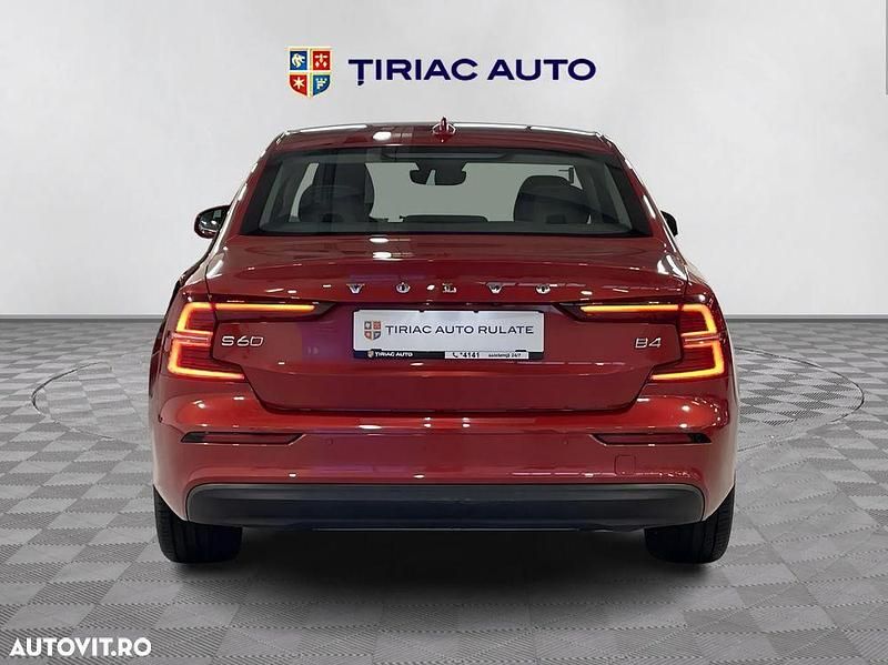 Second-hand Volvo S60 197 CP (144 kW) 2024 Culoarerosu Berlinǎ