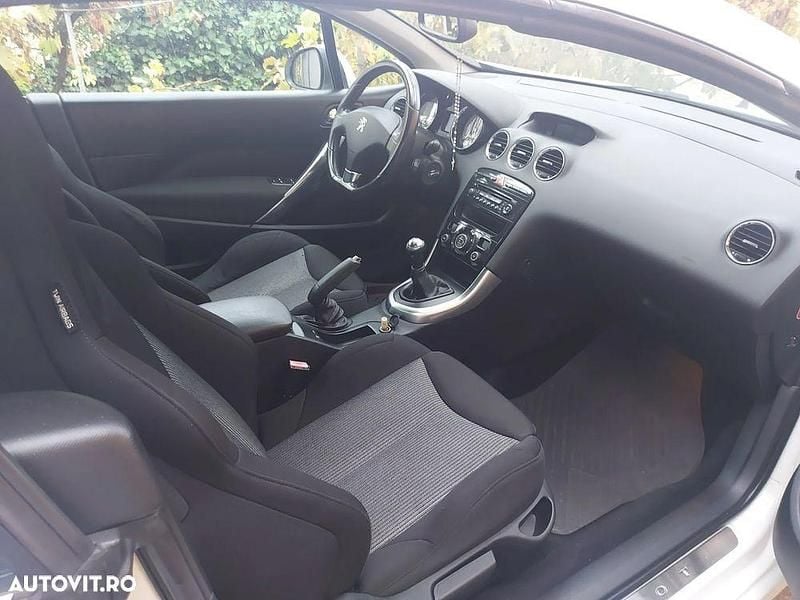 Second-hand Peugeot 308 CC Active 120 CP (88 kW) 2012 Culoarealb Cabrio