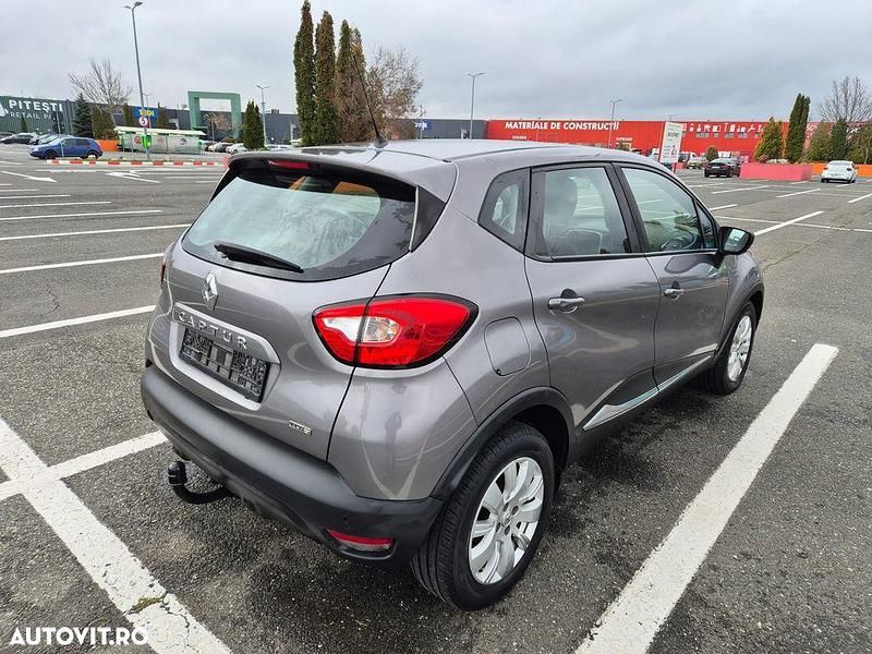 Second-hand Renault Captur Dynamique 110 CP (80 kW) 2017 Culoaregri SUV
