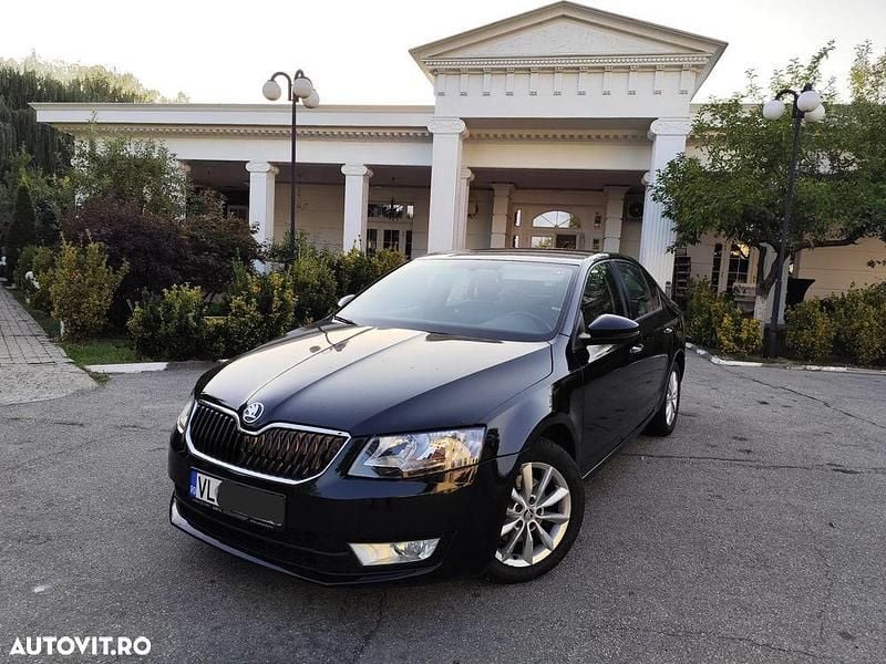 Culoarenegru Utilizat 2017 Skoda Octavia Style Berlinǎ | 7.498 EUR (Super Preț) - Imagine 1/4