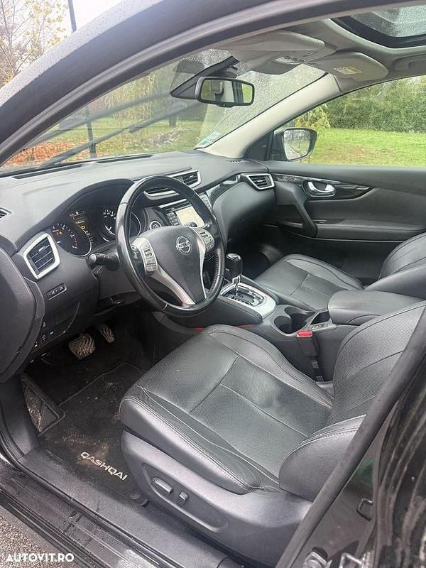 Second-hand Nissan Qashqai Tekna 130 CP (95 kW) 2014 Culoarenegru SUV